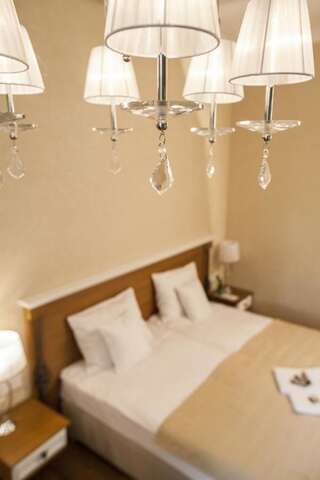 Апарт-отели Hotel Alhambra Лёндек-Здруй Двухместный номер «Комфорт» с 1 кроватью или 2 отдельными кроватями-1