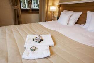 Апарт-отели Hotel Alhambra Лёндек-Здруй Двухместный номер «Комфорт» с 1 кроватью или 2 отдельными кроватями-2