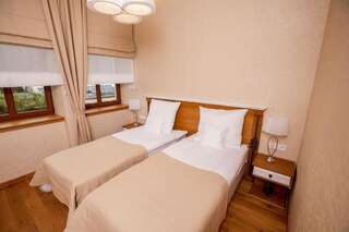 Апарт-отели Hotel Alhambra Лёндек-Здруй Двухместный номер «Комфорт» с 1 кроватью или 2 отдельными кроватями-10