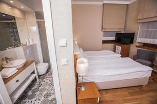 Апарт-отели Hotel Alhambra Лёндек-Здруй Двухместный номер «Комфорт» с 1 кроватью или 2 отдельными кроватями-12